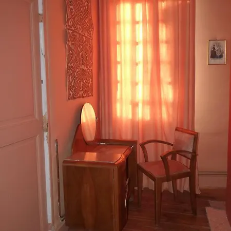 Guest house Maison D'hote Rey 3*