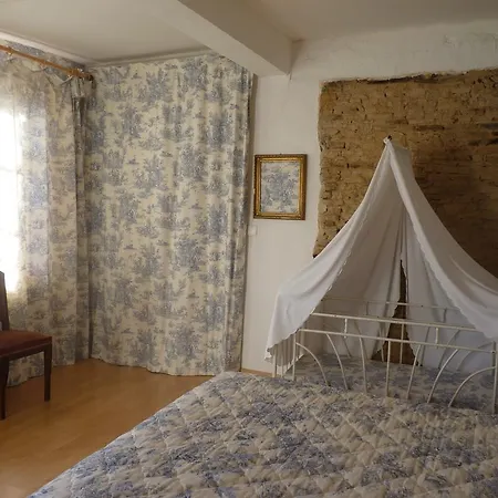 Guest house Maison D'hote Rey